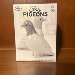 Fred Clay Pigeons Salt and Pepper Shakers - White and Gray NIB